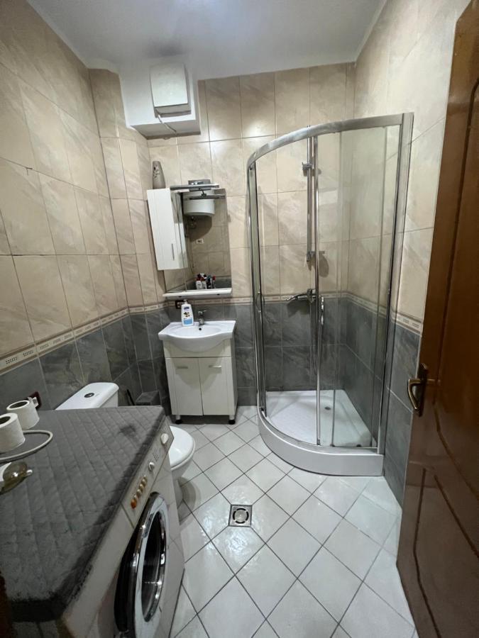 Appartement Sjsjksdbbd à Tirana Extérieur photo